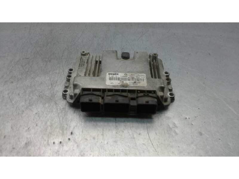Recambio de centralita motor uce para renault scenic ii luxe privilege referencia OEM IAM 0281011776 8200386508 1039S04039