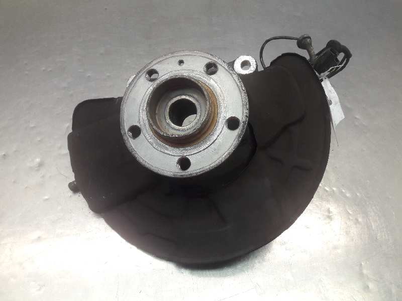 Recambio de mangueta delantera izquierda para volvo xc70 d5 awd kinetic referencia OEM IAM 9461943  