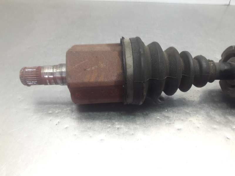 Recambio de transmision delantera izquierda para volvo xc70 d5 awd kinetic referencia OEM IAM P8689219 T040409 