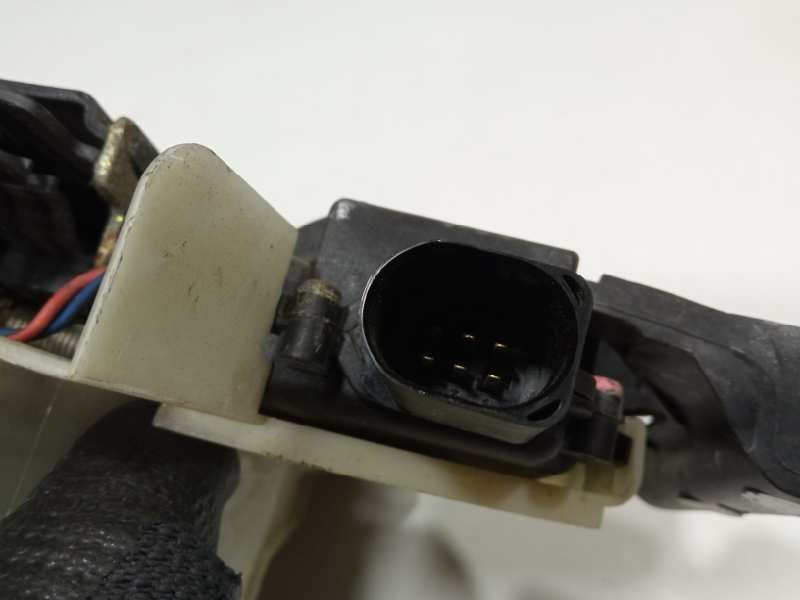 Recambio de cerradura puerta trasera izquierda para volkswagen passat berlina (3b2) comfortline referencia OEM IAM 3B4839015AL  