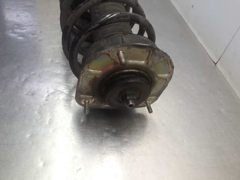 Recambio de amortiguador delantero izquierdo para volvo xc70 d5 awd kinetic referencia OEM IAM 30645640A 824904000085 