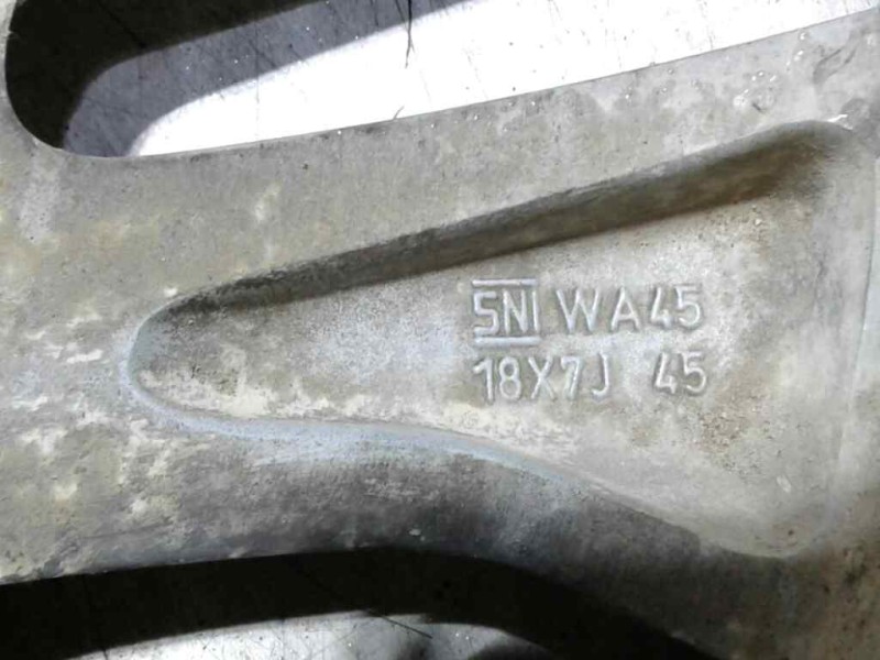 Recambio de llanta aluminio para nissan np300 pick-up (d23) acenta double cab 4x4 referencia OEM IAM  ET45 