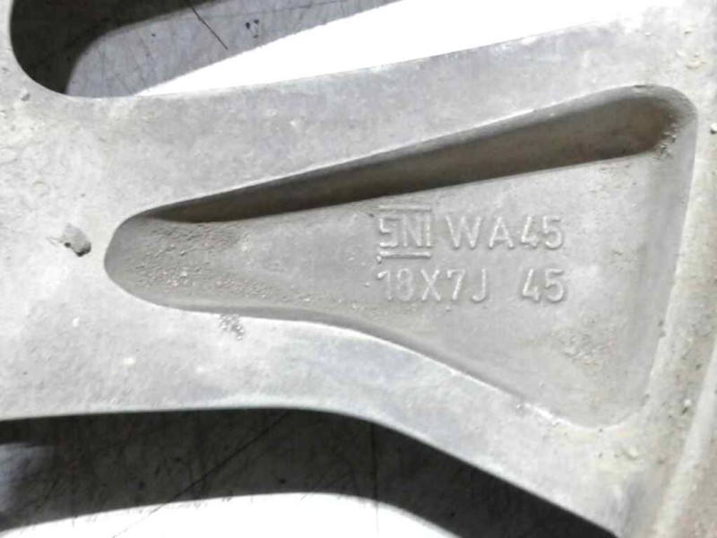 Recambio de llanta aluminio para nissan np300 pick-up (d23) acenta double cab 4x4 referencia OEM IAM  ET45 