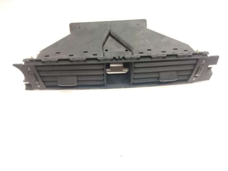 Recambio de aireador central para bmw 3 coupé (e92) 320 d referencia OEM IAM 91304589  