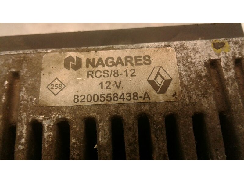 Recambio de caja precalentamiento para renault kangoo profesional referencia OEM IAM 8200558438A  