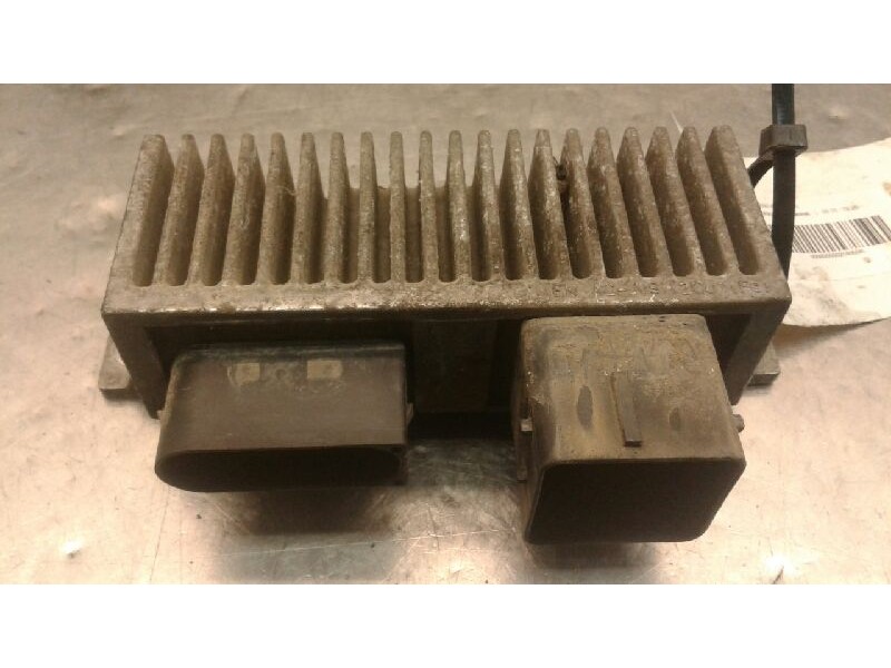 Recambio de caja precalentamiento para renault kangoo profesional referencia OEM IAM 8200558438A  