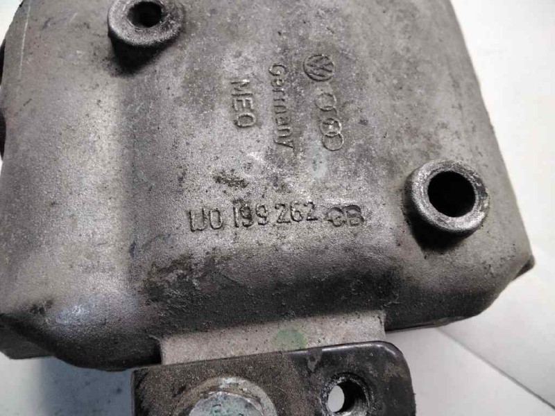 Recambio de soporte motor derecho superior para seat leon (1m1) sport f.r. referencia OEM IAM 1J0199262  