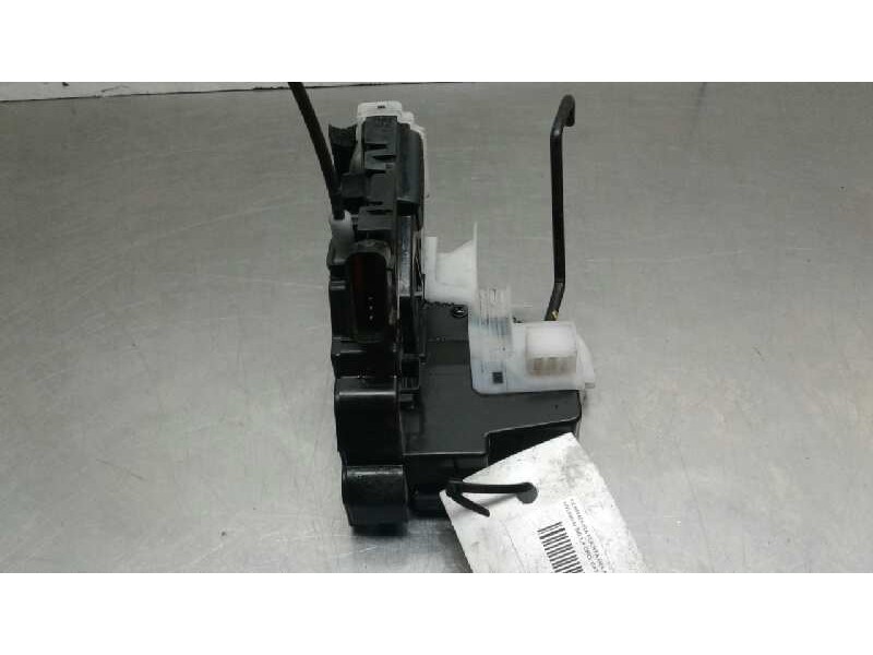 Recambio de cerradura puerta delantera izquierda para hyundai i20 1.4 crdi cat referencia OEM IAM 81310-C8320  