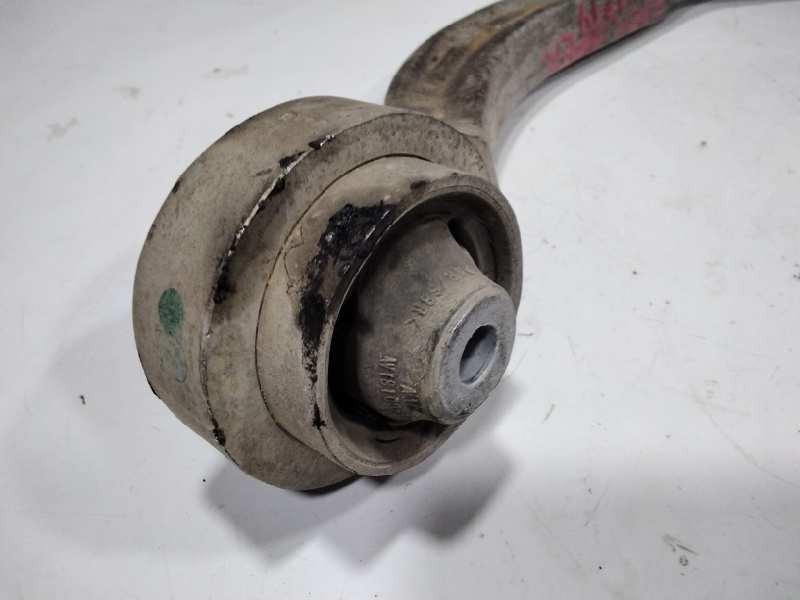 Recambio de brazo suspension inferior delantero derecho para audi a4 avant (8e) 3.0 tdi quattro (171kw) referencia OEM IAM 8E040