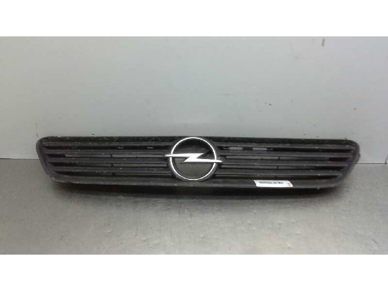Recambio de rejilla delantera para opel astra g berlina club referencia OEM IAM   