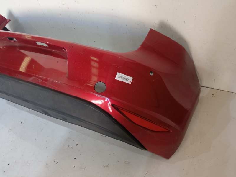 Recambio de paragolpes trasero para volkswagen golf vii lim. referencia OEM IAM 5G6807421  