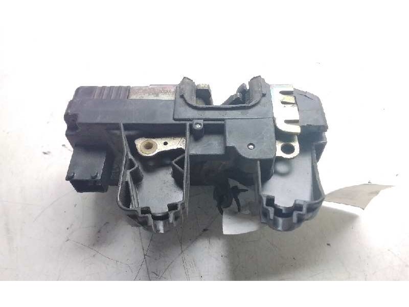 Recambio de cerradura puerta trasera derecha para opel astra g berlina elegance referencia OEM IAM BB90561158  