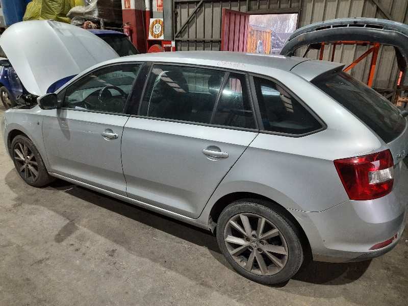 skoda spaceback (5h) del año 2014