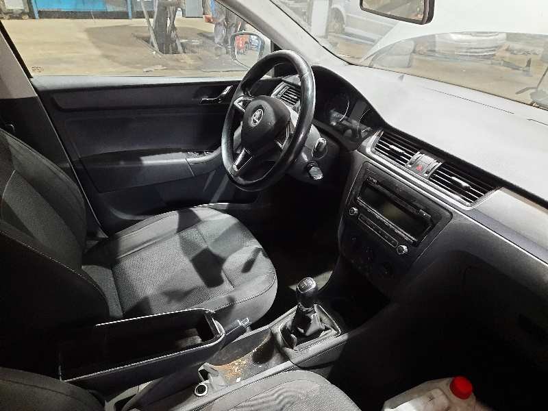 skoda spaceback (5h) del año 2014