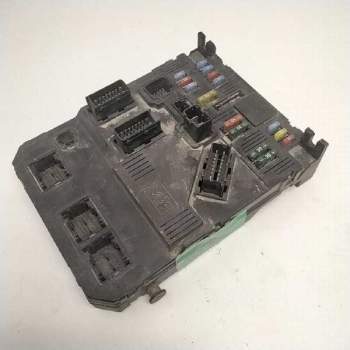 Recambio de centralita bsi para citroën c3 referencia OEM IAM 9653667380 9661707880 DELPHY