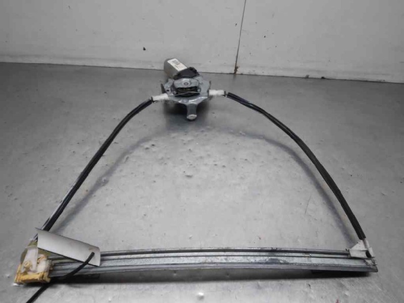 Recambio de elevalunas delantero derecho para renault clio ii fase ii (b/cb0) authentique referencia OEM IAM 7700842246  