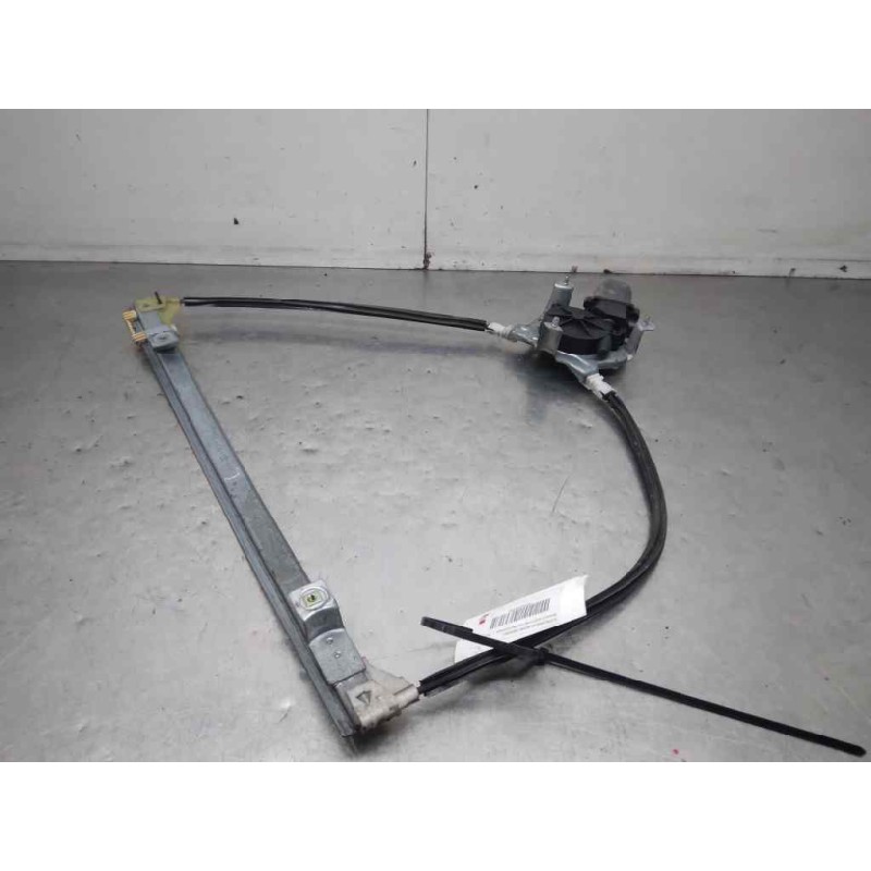 Recambio de elevalunas delantero izquierdo para renault clio ii fase ii (b/cb0) authentique referencia OEM IAM 7700842247  