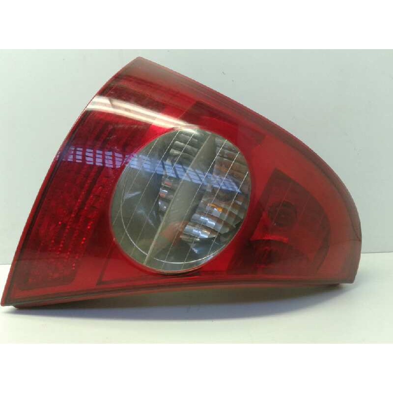 Recambio de piloto trasero izquierdo para renault clio ii fase ii (b/cb0) authentique referencia OEM IAM 8200917488  