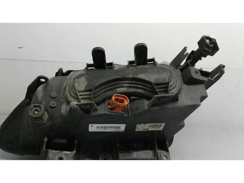 Recambio de faro derecho para renault laguna (b56) 1.8 rn (b56b) referencia OEM IAM 7701038262  