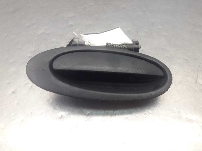 Recambio de maneta exterior trasera derecha para renault laguna (b56) 1.8 rn (b56b) referencia OEM IAM 7700821372  