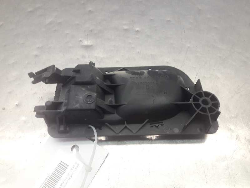 Recambio de maneta interior delantera derecha para renault laguna (b56) 1.8 rn (b56b) referencia OEM IAM 7700823285  