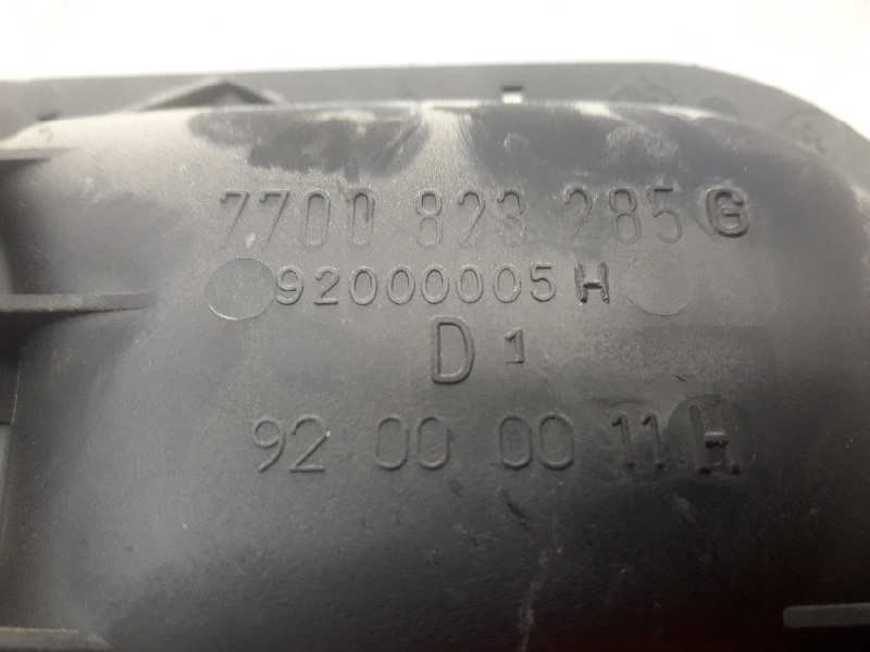 Recambio de maneta interior delantera derecha para renault laguna (b56) 1.8 rn (b56b) referencia OEM IAM 7700823285  
