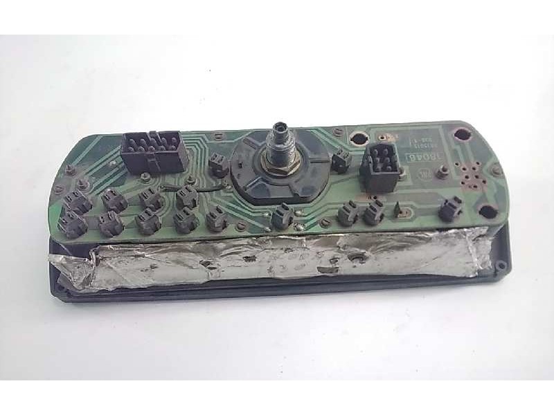 Recambio de cuadro instrumentos para skoda skoda 130 referencia OEM IAM 443431076030  