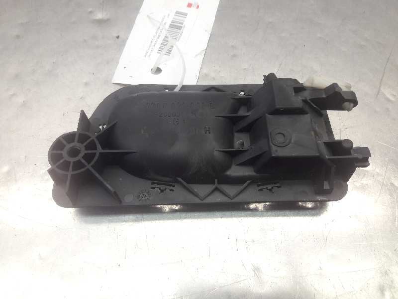 Recambio de maneta interior delantera izquierda para renault laguna (b56) 1.8 rn (b56b) referencia OEM IAM 7700823286  