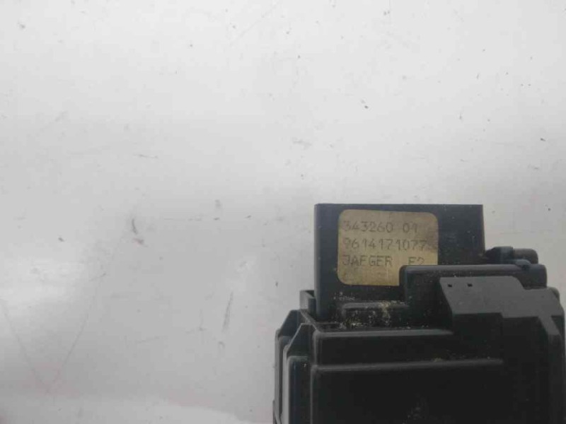 Recambio de mando limpia para peugeot 106 (s1) cocktail referencia OEM IAM 623983  