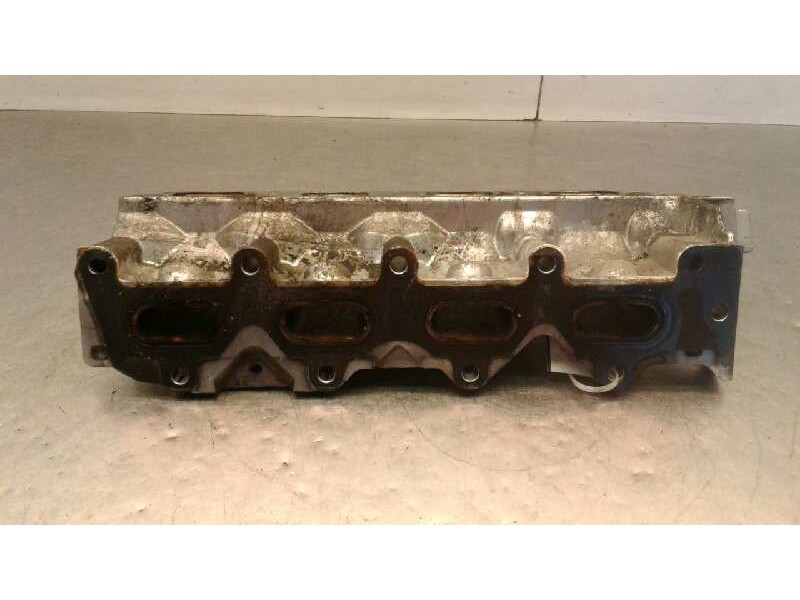 Recambio de colector admision para renault megane ii classic berlina 1.6 16v referencia OEM IAM 8200329496  