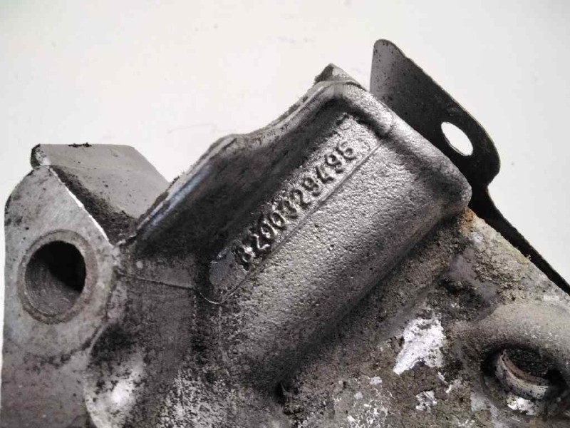 Recambio de colector admision para renault megane ii classic berlina 1.6 16v referencia OEM IAM 8200329496  