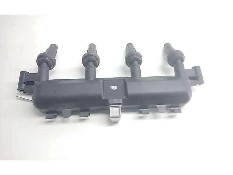 Recambio de bobina encendido para peugeot 206 berlina xn referencia OEM IAM NGKU6005481E  