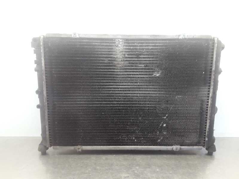 Recambio de radiador agua para renault megane i classic (la0) 1.6e alize referencia OEM IAM 849389V 849399W 