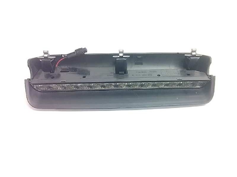 Recambio de luz central de freno para opel corsa c comfort referencia OEM IAM 24517003  