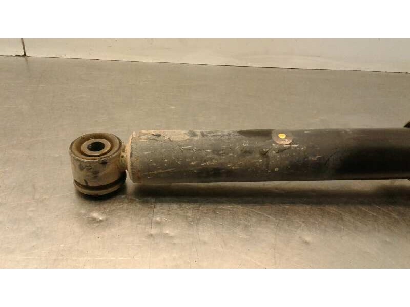 Recambio de amortiguador trasero izquierdo para renault clio iv technofeel referencia OEM IAM 562109815  