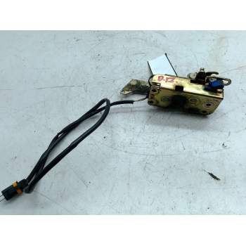 Recambio de cerradura puerta delantera izquierda para man tgl 12.210 tgl 12.210 4x2bb referencia OEM IAM 81626806119  