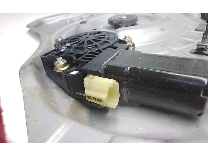 Recambio de elevalunas delantero izquierdo para hyundai elantra (xd) 2.0 crdi comfort (5-ptas.) referencia OEM IAM 824702D601AX 