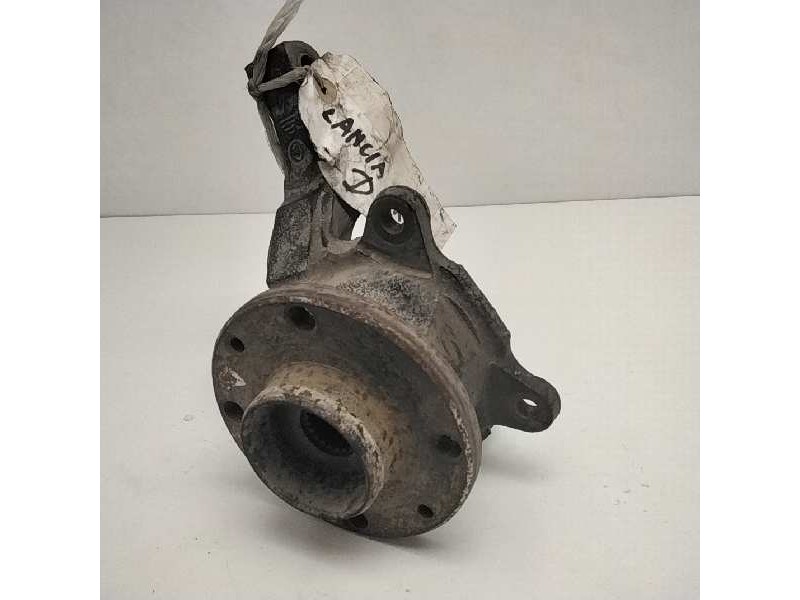 Recambio de mangueta delantera derecha para lancia prisma 1.6 referencia OEM IAM   9757