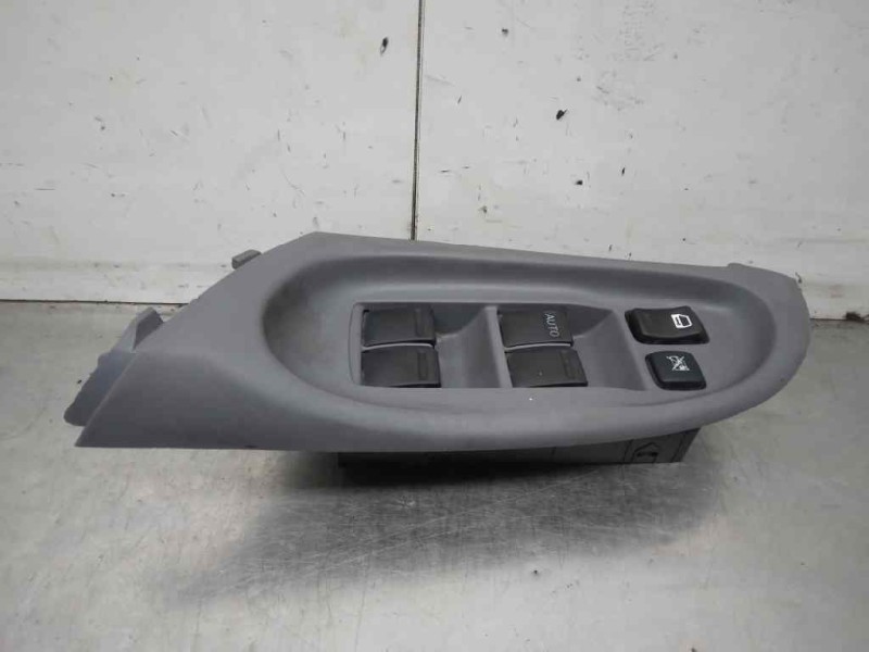 Recambio de mando elevalunas delantero izquierdo para nissan almera (n16/e) acenta referencia OEM IAM 25401BU815  