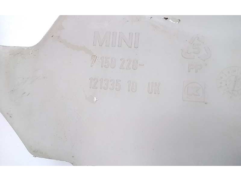 Recambio de deposito limpia para mini mini (r50,r53) cooper referencia OEM IAM 7158228  
