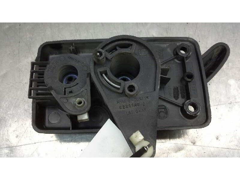 Recambio de maneta interior trasera derecha para opel movano (2004 =>) combi corto l1h1 2.8t referencia OEM IAM   