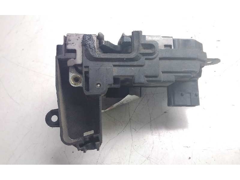 Recambio de cerradura puerta delantera izquierda para opel astra gtc sport referencia OEM IAM QF13210748  