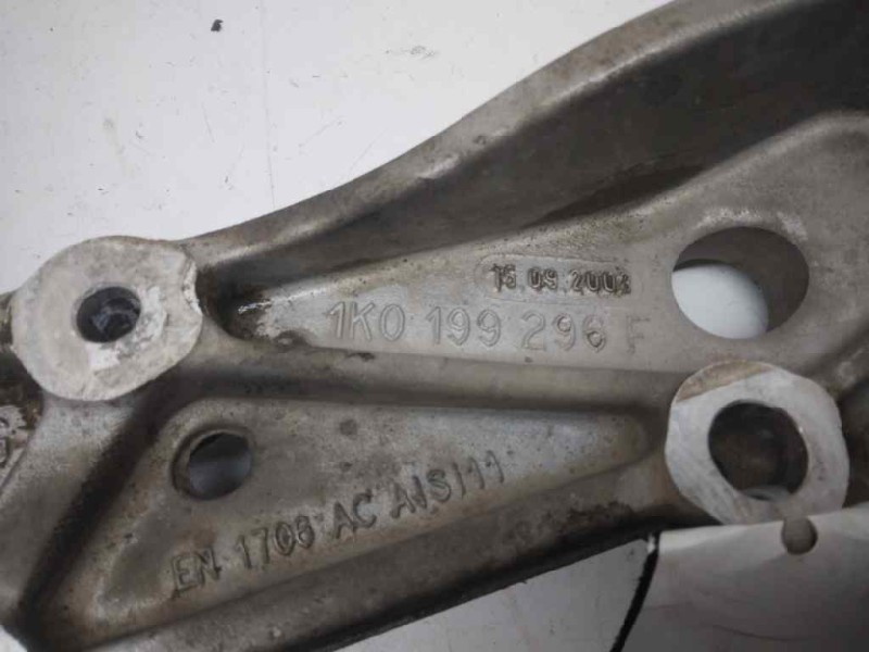 Recambio de soporte brazo suspension delantero derecho para volkswagen touran (1t1) trendline referencia OEM IAM 1K0199296F  