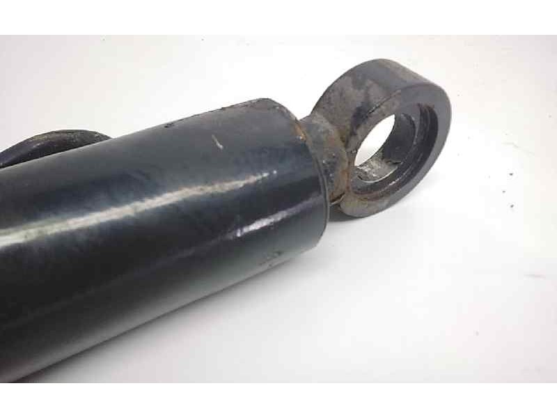 Recambio de pistón abatimiento cabina para iveco eurocargo fg 80 e tráfico urbano referencia OEM IAM   