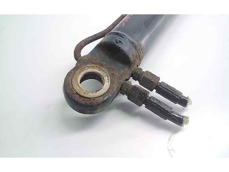 Recambio de pistón abatimiento cabina para iveco eurocargo fg 80 e tráfico urbano referencia OEM IAM   