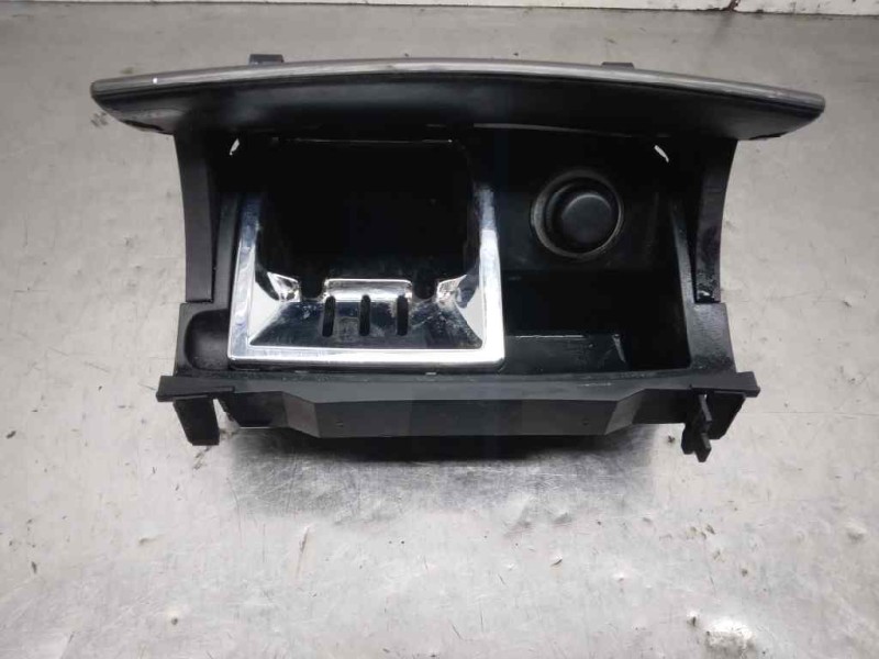 Recambio de cenicero para mercedes clase c (w203) sportcoupe c 200 cdi (la) (203.707) referencia OEM IAM   