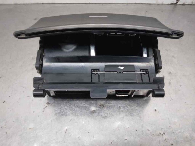 Recambio de cenicero para mercedes clase c (w203) sportcoupe c 200 cdi (la) (203.707) referencia OEM IAM   