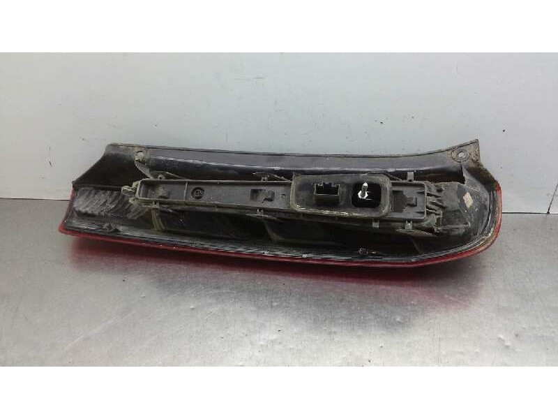 Recambio de piloto trasero derecho para ford fiesta (cbk) ambiente referencia OEM IAM   