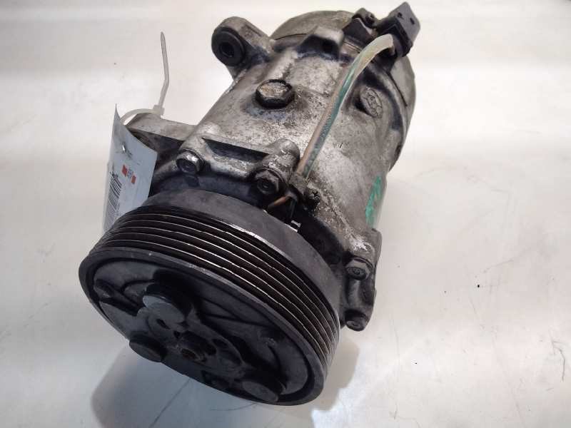 Recambio de compresor aire acondicionado para seat ibiza (6k1) select referencia OEM IAM 1J0820803F  