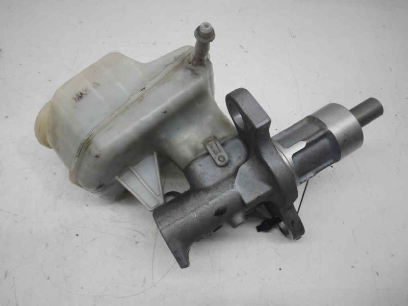 Recambio de bomba freno para opel insignia berlina sport 4x4 referencia OEM IAM 03350890231  